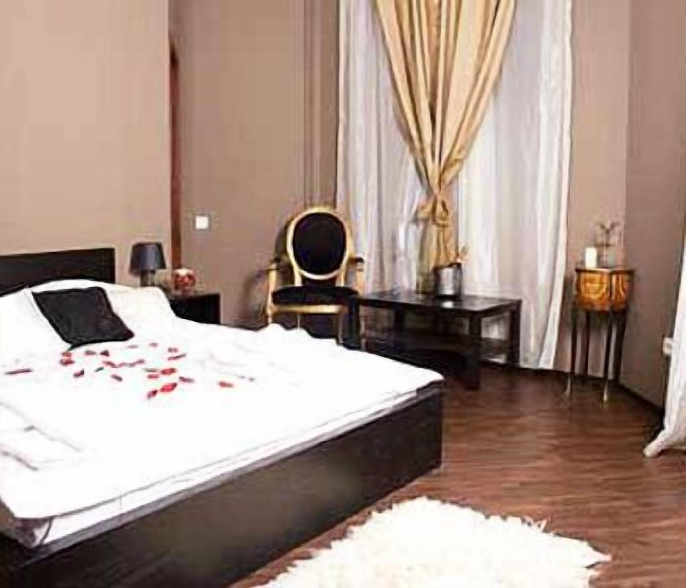 Hotel Papu Bucureşti Ngoại thất bức ảnh