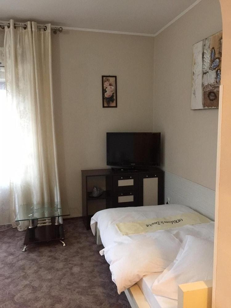 Hotel Papu Bucureşti Ngoại thất bức ảnh